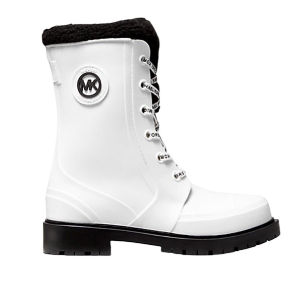 Michael Kors Shoes - Michael Kors Whute Montaigne Faux Shearling-Lined PVC Rain Boot Size 6
